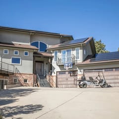 Lyons Luxury Haven/Hot Tub + Golf Cart